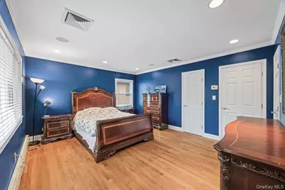 35 Hilldale Road, Albertson, NY 11507 - Photo 10