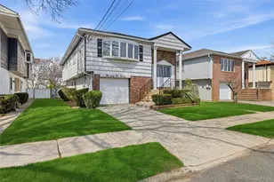 162-12 88th St, Howard Beach, NY 11414 - Photo 2
