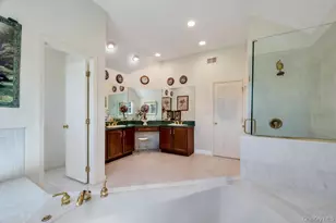 7 Stadium Blvd, East Setauket, NY 11733 - Photo 38