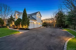 7 Stadium Blvd, East Setauket, NY 11733 - Photo 8