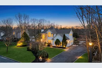 7 Stadium Boulevard, East Setauket, NY 11733 - Photo 2