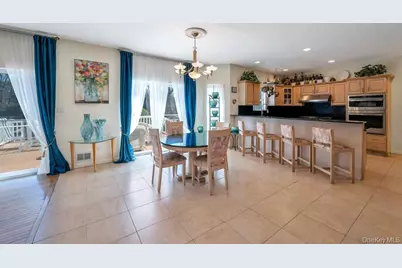 7 Stadium Boulevard, East Setauket, NY 11733 - Photo 16