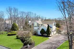 7 Stadium Blvd, East Setauket, NY 11733 - Photo 2