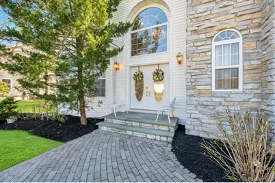 7 Stadium Boulevard, East Setauket, NY 11733 - Photo 10