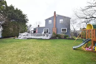 32 Lagoon Pl, East Islip, NY 11730 - Photo 28