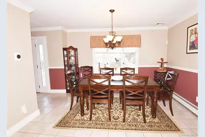 32 Lagoon Place, East Islip, NY 11730 - Photo 6