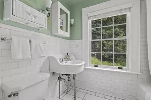 328 McLain St, Bedford Hills, NY 10507 - Photo 16