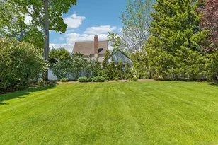 1442 Stevenson Cir, Hewlett, NY 11557 - Photo 40