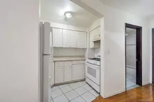 159-44 Normal Rd, Jamaica, NY 11432 - Photo 12