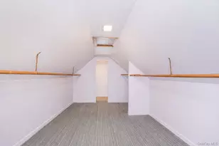 202 Dixon Ave, New York, NY 10303 - Photo 26