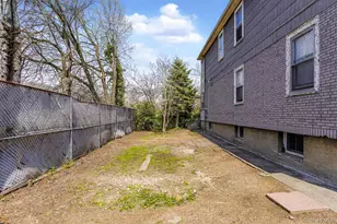 202 Dixon Ave, New York, NY 10303 - Photo 36