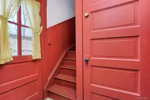 202 Dixon Ave, New York, NY 10303 - Photo 14
