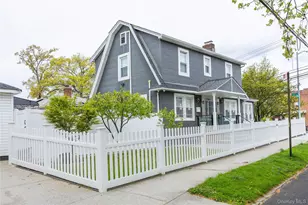 32-02 Murray Ln, Flushing, NY 11354 - Photo 2