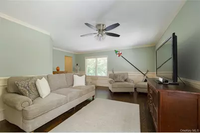 25 Evergreen Avenue, Poughkeepsie, NY 12601 - Photo 28
