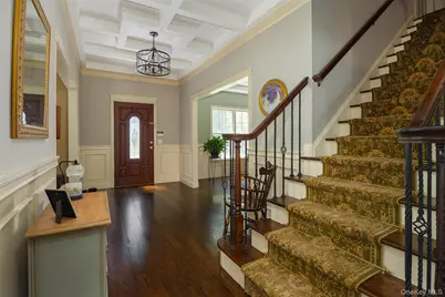 25 Evergreen Avenue, Poughkeepsie, NY 12601 - Photo 6