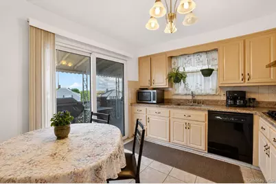 100 Sumner Avenue, Yonkers, NY 10704 - Photo 10