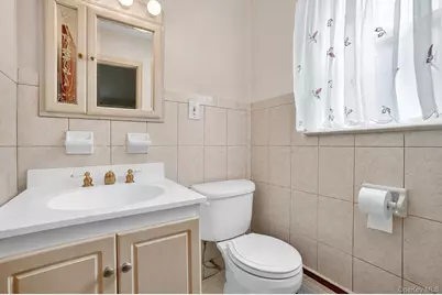 100 Sumner Avenue, Yonkers, NY 10704 - Photo 18