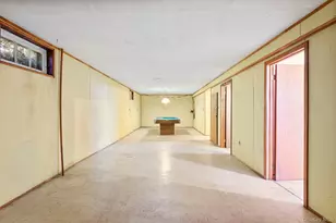 10 Timon Ct, Huntington, NY 11743 - Photo 28
