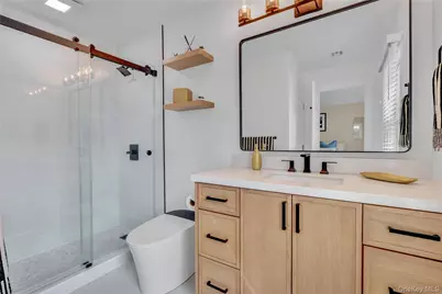 19 Oakwood Avenue, Miller Place, NY 11764 - Photo 28