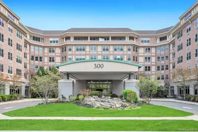 300 E Overlook #240, Port Washington, NY 11050 - Photo 10