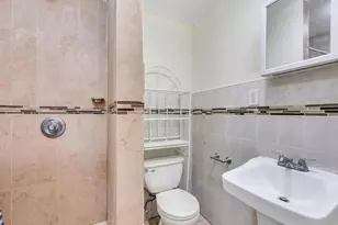 160-02 Normal Rd, Jamaica, NY 11432 - Photo 14