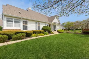 401 Constance Ln, Port Jefferson, NY 11776 - Photo 4