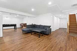 680 Westview Dr, Mattituck, NY 11952 - Photo 16