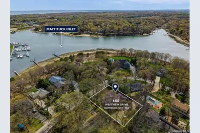 680 Westview Drive, Mattituck, NY 11952 - Photo 2