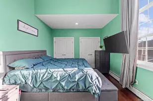556 Park Ave, West Hempstead, NY 11552 - Photo 16