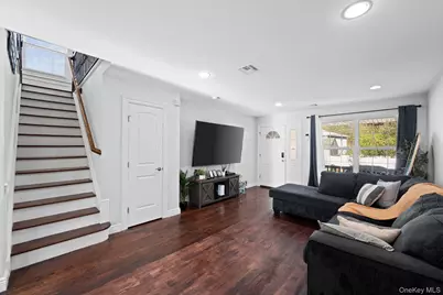 556 Park Avenue, West Hempstead, NY 11552 - Photo 12