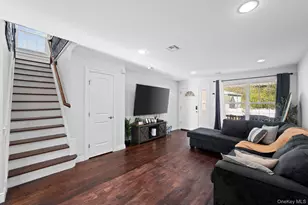 556 Park Ave, West Hempstead, NY 11552 - Photo 12