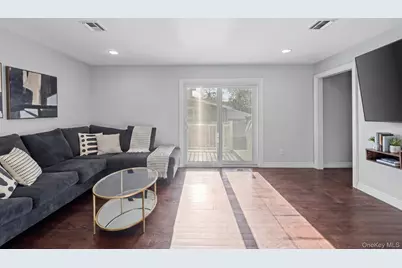 556 Park Avenue, West Hempstead, NY 11552 - Photo 6