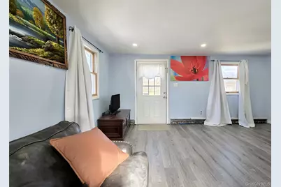 17 Gregory Drive, Ronkonkoma, NY 11779 - Photo 14