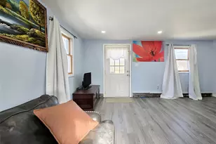 17 Gregory Dr, Ronkonkoma, NY 11779 - Photo 14