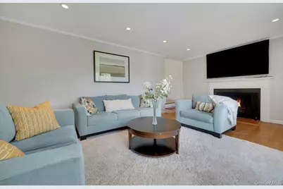 56 Westminster Road, Scarsdale, NY 10583 - Photo 2