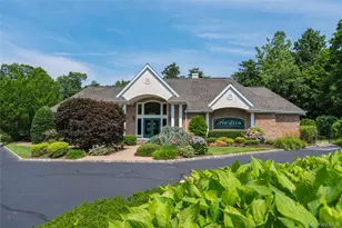 46 Hunting Hollow Ct, Dix Hills, NY 11746 - Photo 36