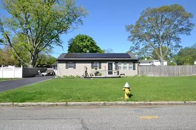 1616 Baldwin Boulevard, Bay Shore, NY 11706 - Photo 2