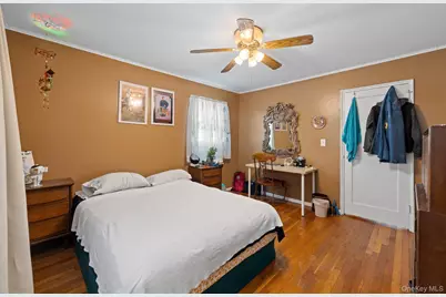 266 Bellmore Road, East Meadow, NY 11554 - Photo 26