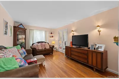 266 Bellmore Road, East Meadow, NY 11554 - Photo 16