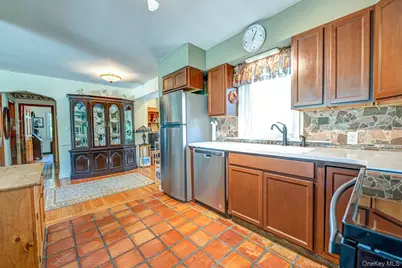 10 McKenzie Street, Huntington, NY 11743 - Photo 12