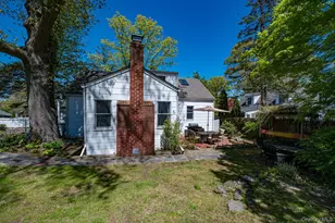10 McKenzie St, Huntington, NY 11743 - Photo 26