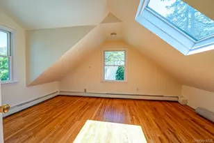 10 McKenzie St, Huntington, NY 11743 - Photo 22