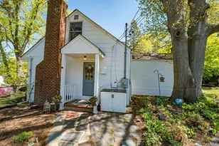 10 McKenzie St, Huntington, NY 11743 - Photo 24