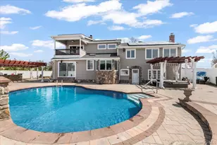 7 Waterview Ave, Massapequa, NY 11758 - Photo 44