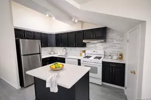 1436 Outlook Ave, Bronx, NY 10465 - Photo 4