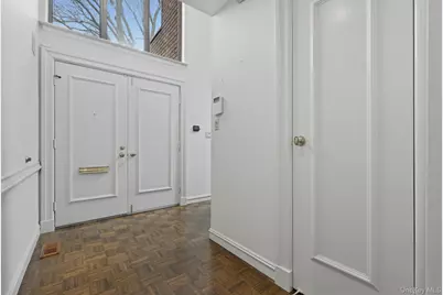 25 Chestnut Hill, Roslyn, NY 11576 - Photo 6