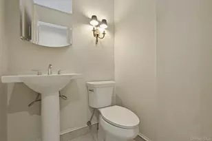 25 Chestnut Hill, Roslyn, NY 11576 - Photo 22