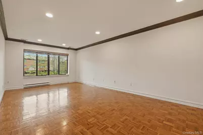 25 Chestnut Hill, Roslyn, NY 11576 - Photo 24