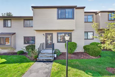11 Squires Gate #unit B, Poughkeepsie, NY 12603 - Photo 2