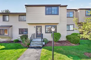 11 Squires Gate, Poughkeepsie, NY 12603 - Photo 2